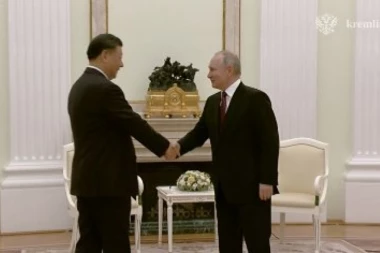 ISTORIJSKI SUSRET U MOSKVI: Prve reči Putina i Sija na sastanku u Kremlju! (VIDEO)