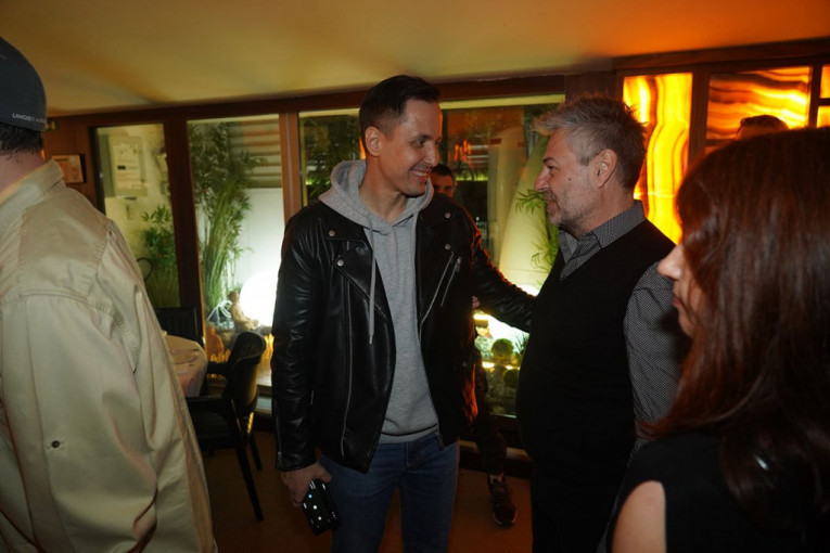 Premijerno gledanje prvih epizoda serije "Zakopane tajne" 