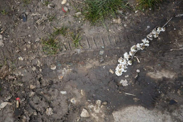 Tragovi na mestu udesa