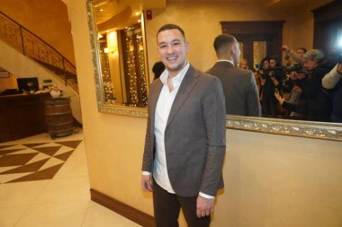 OD MALIH NOGU SAM PO KAFANAMA! Uroš Živković otkrio zbog čega je morao ranije da postane muškarac!