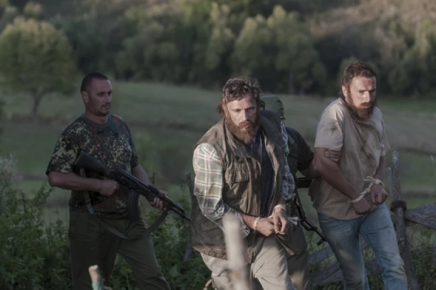 ISTINA O  ŽUTOJ KUĆI: Albanci zarobljavali Srbe i organe im naživo vadili