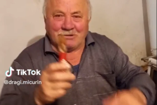 TREBA MI BABA DA ME LJUBI I KUVA ČORBE! Oglas deke na tik toku nasmejao mnoge (VIDEO)