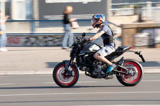 KAKO DA BEZBEDNO UPRAVLJATE MOTOCIKLOM? Sve odgovore naći ćete na jednom mestu - EVO GDE I KADA!