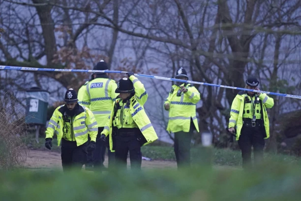 UŽAS U GRADU, DEČAK UBIO DEVOJČICU (9)! Preminula od ubodne rane