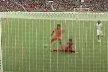 AFRIČKI VELEMAJSTOR STIŽE NA MARAKANU? Zvezda naciljala FENOMENALNOG GOLGETERA za Ligu šampiona! (VIDEO)