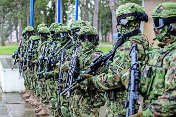 VELIČANSTVEN PRIKAZ SNAGE I MOĆI VOJSKE SRBIJE! Danas "Granit 2023" na aerodromu u Batajnici, učestvuje preko 5.000 vojnika!