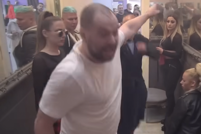 Zvedan Slavnić tuča Zaduga 6