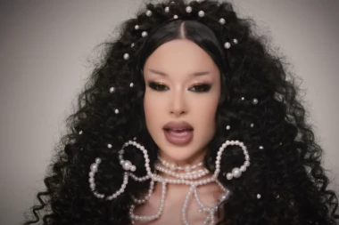 NEĆETE PREPOZNATI NOVU ELENU KITIĆ: Pevačica postala plavuša, potpuno menja imidž!