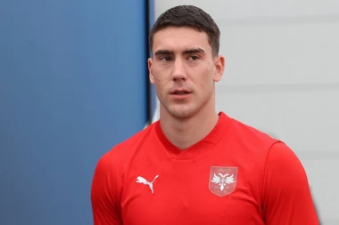 ITALIJANSKA IKONA OPLELA PO VLAHOVIĆU: Dušan ima problem u glavi! (FOTO)