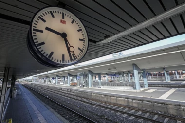 NEMAČKOJ PRETI POTPUNI KOLAPS? Najavljena OBUSTAVA RADA u celoj državi, zaposleni zahtevaju veće plate i bolje uslove rada!