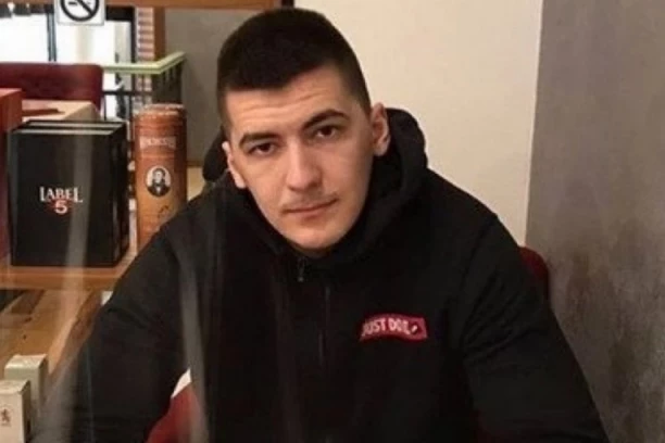 EVO KO JE UHAPŠENI BRAT MENSURA AJDARPAŠIĆA: Već bio u zatvoru zbog pokušaja UBISTVA, povezivali ga sa vođom BARSKOG KLANA!