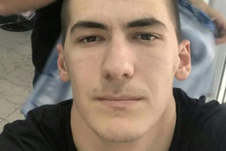 Ardijan Ajdarpašić slike