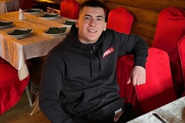 UHAPŠEN JE ZBOG TONE KOKAINA U URUGVAJU, A SAMO JE HTEO DA BUDE PEVAČ: Isplivao snimak sa AUDICIJE Mensurovog brata (VIDEO)