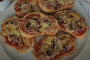 KAKO SE PRAVI PICA HLEB: Najednostavniji recept - Jelo za celu porodicu