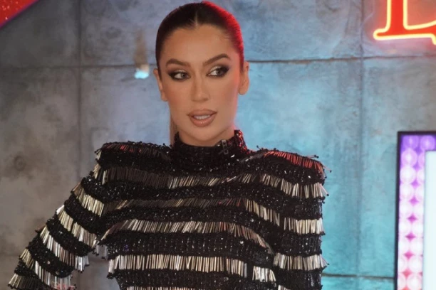 PRVO OGLAŠAVANJE TEE TAIROVIĆ NAKON OSUĐIVANJA BIVŠEG: Zbog jezivih pretnji završio na robiji, pevačica poručila SAMO JEDNO!