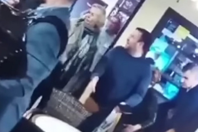 Filip Zoričić, gradonačelnik Pule, na proslavi uz srpsku narodnu muziku