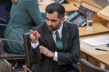 UDARNO! Humza Jusaf podneo ostavku na mesto premijera Škotske!