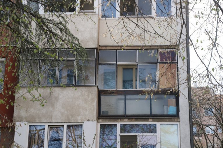 Zgrada u kojoj živi Nevena T.
