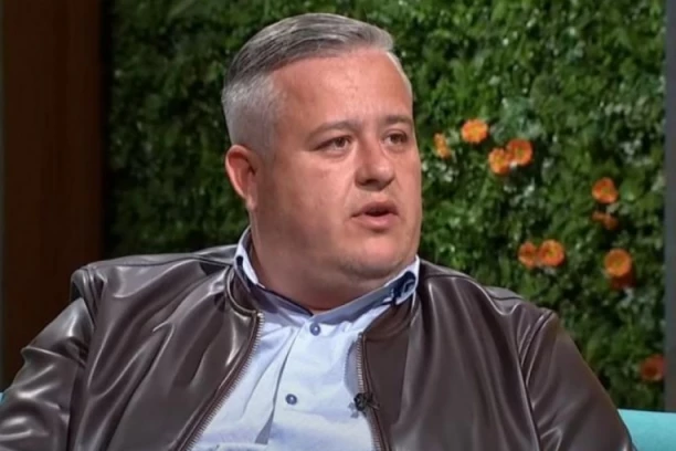 HOROR SCENA! DOŽIVEO INFARKT NA PUTU DO IGRAONICE! Pevačeva ćerka i sin VRIŠTALI i dozivali pomoć!