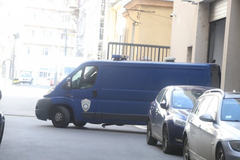 Uroša Pašajlića odvodi marica