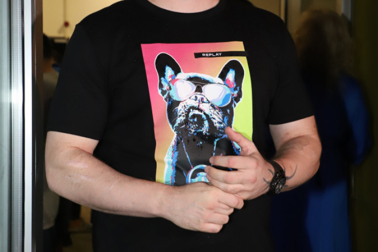 Zvezdan Slavnić majica Zadruga 6 slike