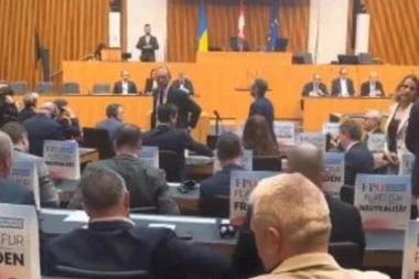 SKANDAL TRESE AUSTRIJSKI PARLAMENT: Zelenski započeo obraćanje, poslanici NAPUSTILI sednicu! (VIDEO)