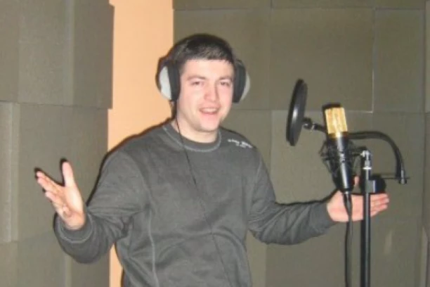 METAK U ČELO I KRV NIZ POTILJAK! Ubica mladog kompozitora Velibora (31) i dalje šeta gradom!