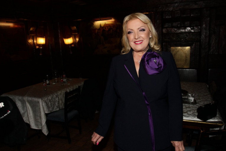 Snežana Đurišić pred nastup u Skadarliji 
