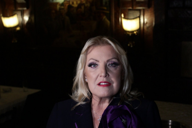 Snežana Đurišić pred nastup u Skadarliji 