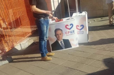 BEŽE OD PONOŠEVACA KAO ĐAVO OD KRSTA: Potpuno prazan štand, ni flajer iz ruke da im uzmu!