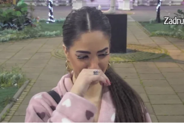 EVO ŠTA ANĐELINA PORODICA KAŽE ZA NJEGA: Zadrugarka u šoku, nije želela da poveruje u ove reči! (VIDEO)