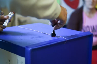 DOŠLO DO ZAMORA KOD BIRAČA U CRNOJ GORI! CeMI: Izlaznost bi mogla da bude najmanja od uvođenja višestranačja