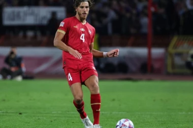 VELEOBRT ZA PIKSIJEV OSMEH: Babić će BITI SPREMAN za EVRO: Defanzivac se oporavlja u Beogradu, pa ide u Moskvu