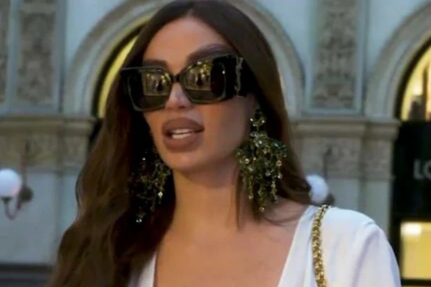 SORAJA ODVELA SINA U DUBAI, PA OBJAVILA HIT FOTKU: Starletin naslednik je već PRAVI ŠMEKER, a obučen po poslednjoj modi!