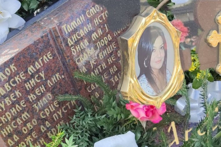 Grob Jelene Marjanović