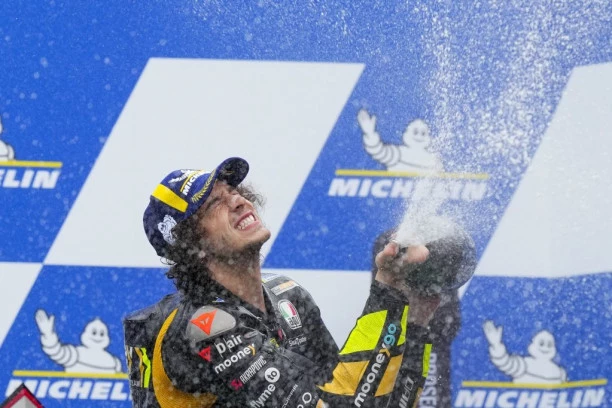 PRVI TRIJUMF U KARIJERI: Beceki slavio po kiši u Argentini, Banjaja doživeo HOROR!