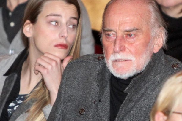 Ćerka Tanasija Uzunovića o NAJBOLNIJIM trenucima: Na televiziji sam čula da mi je tata UMRO!