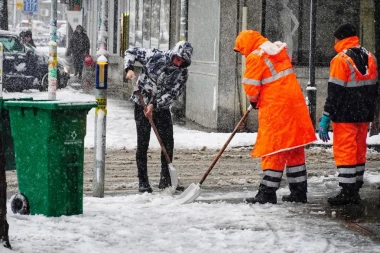 RHMZ IZDAO DVA UPOZORENJA ZA PADAVINE! Samo što ne ZAVEJE, zna se tačan dan kad nam stiže sneg!
