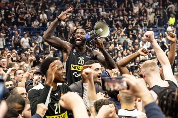 LUDNICA POSLE PLASMANA U TOP 8: Lesor zapalio baklju i poveo navijanje! Odabrao je pesmu sa snažnom porukom (VIDEO)