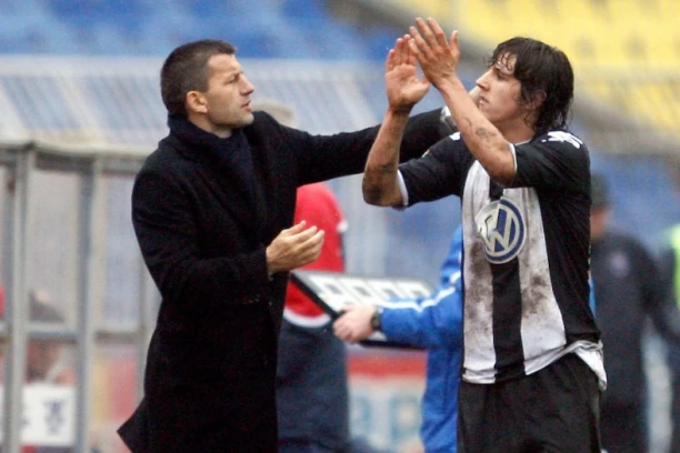 GROBARI ČEKAJU "DETONACIJU BOMBE": Stevan Jovetić i Matija Nastasić se VRAĆAJU KUĆI?