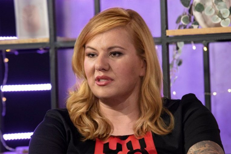 Marko Janjušević Janjuš kao 
žena Zadruga 6