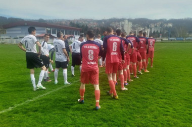 GOSTI "UKRALI" LOPTU CRNO-BELIMA: Golman Đurić uprkos porazu njegovog tima, poneo epitet igrača utakmice!