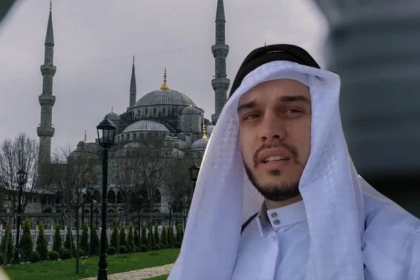 DEJAN DRAGOJEVIĆ NAPUŠTA SRBIJU! Pobednik "Zadruge 5" šokirao fanove!