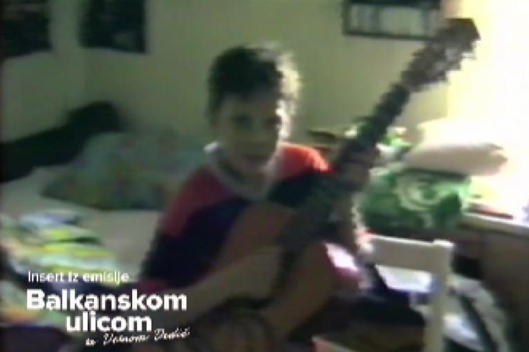 Miloš Biković kao mali slike