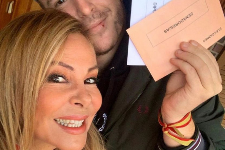 Ana Obregon sa pokojnim sinom