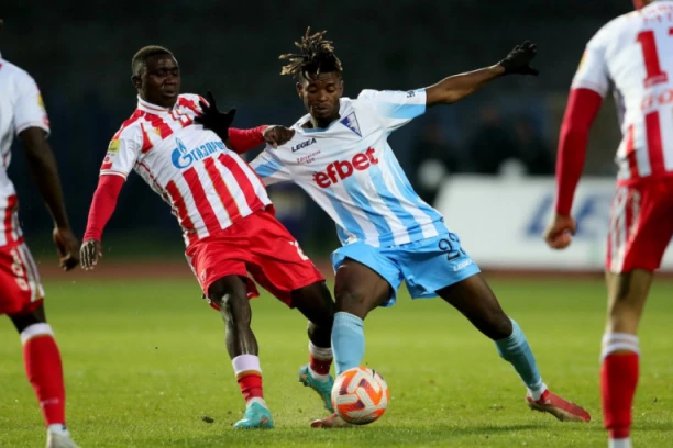 KANGVIN PROJEKTIL S' PARKINGA! Zvezda DUPLIRALA vođstvo EVROGOLOM Zambijca! (VIDEO)