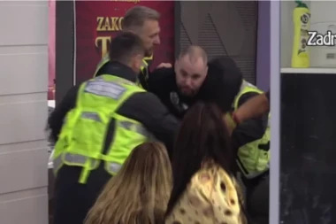 MONSTRUM PONOVO HARA ZADRUGOM: Zvezdan divljački nasrnuo na Anu uživo u programu, obezbeđenje ga jedva obuzdalo! (VIDEO)