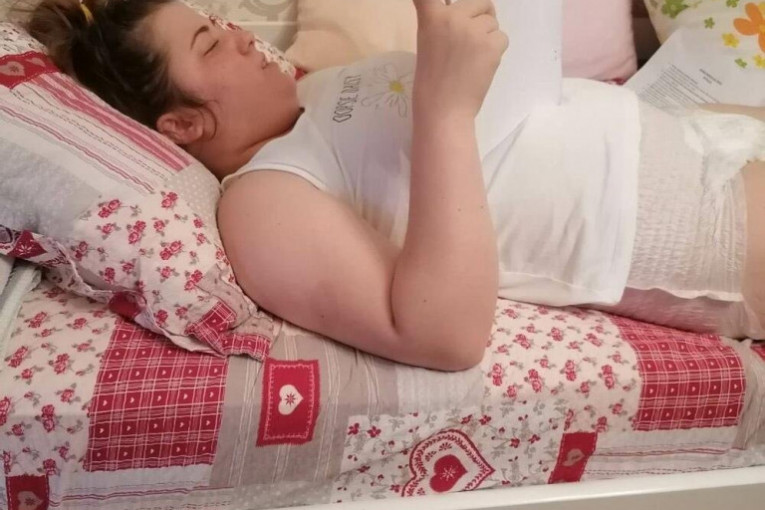 Mina Pošarac uči u bolnici