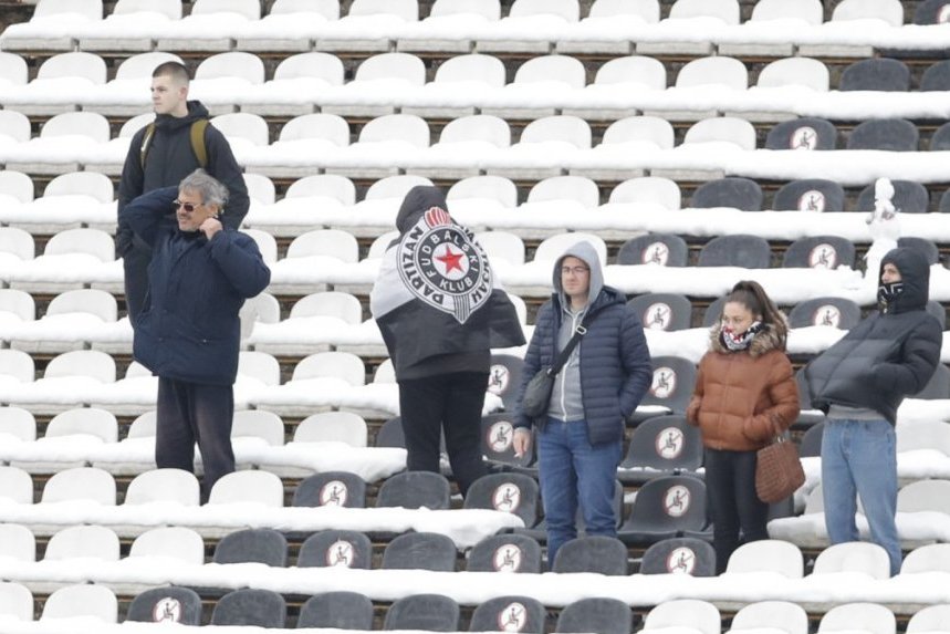 Sablasno prazna Humska