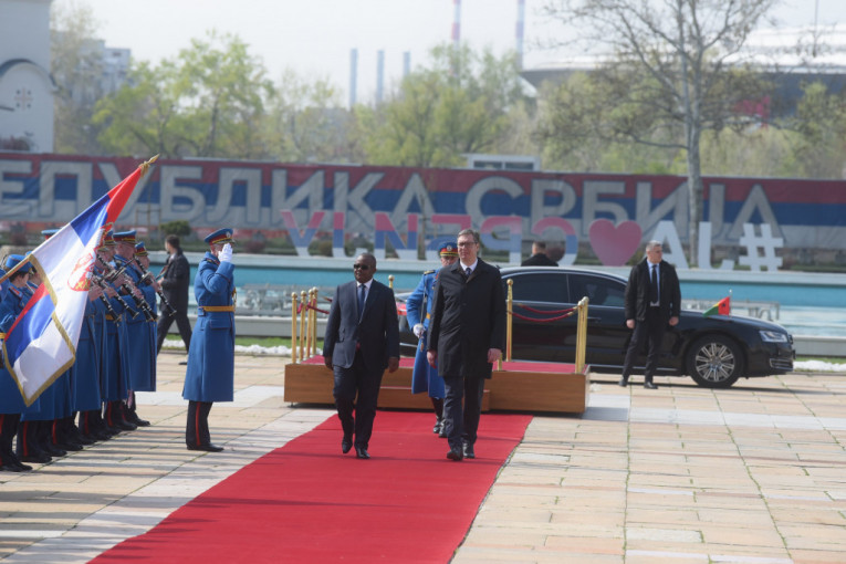 Vučić i predsednik Gvineje Bisao